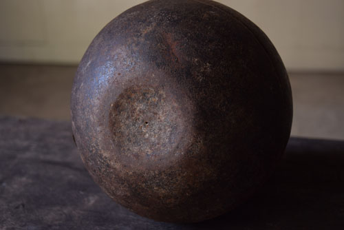 底,アンティーク,鉄器,釣瓶,装飾,インド,ディスプレイ,コレクション,古道具,